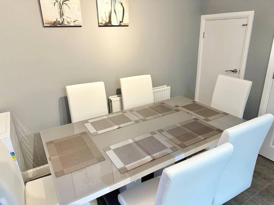 Balne Mill Grove Villa Wakefield Bagian luar foto